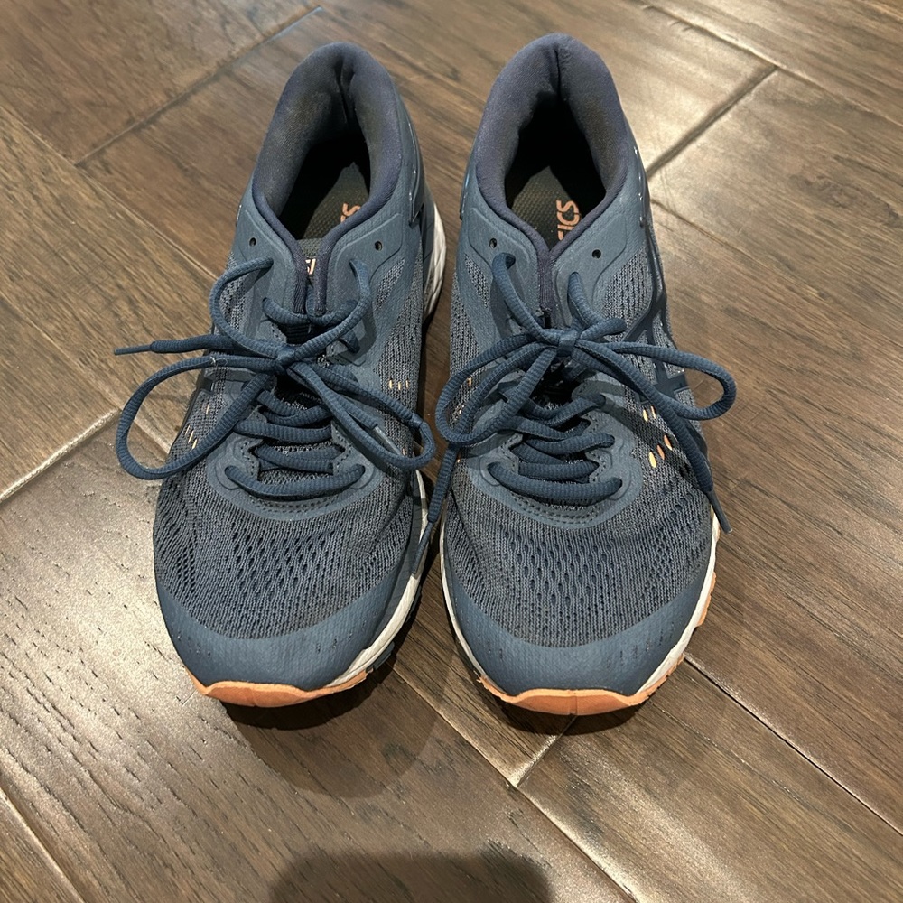 ASIC running shoes